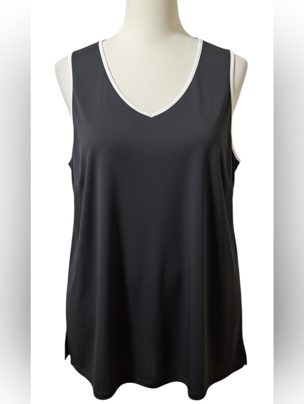 BOB MACKIE Black V-Neck Sleeveless Tank with White Trim